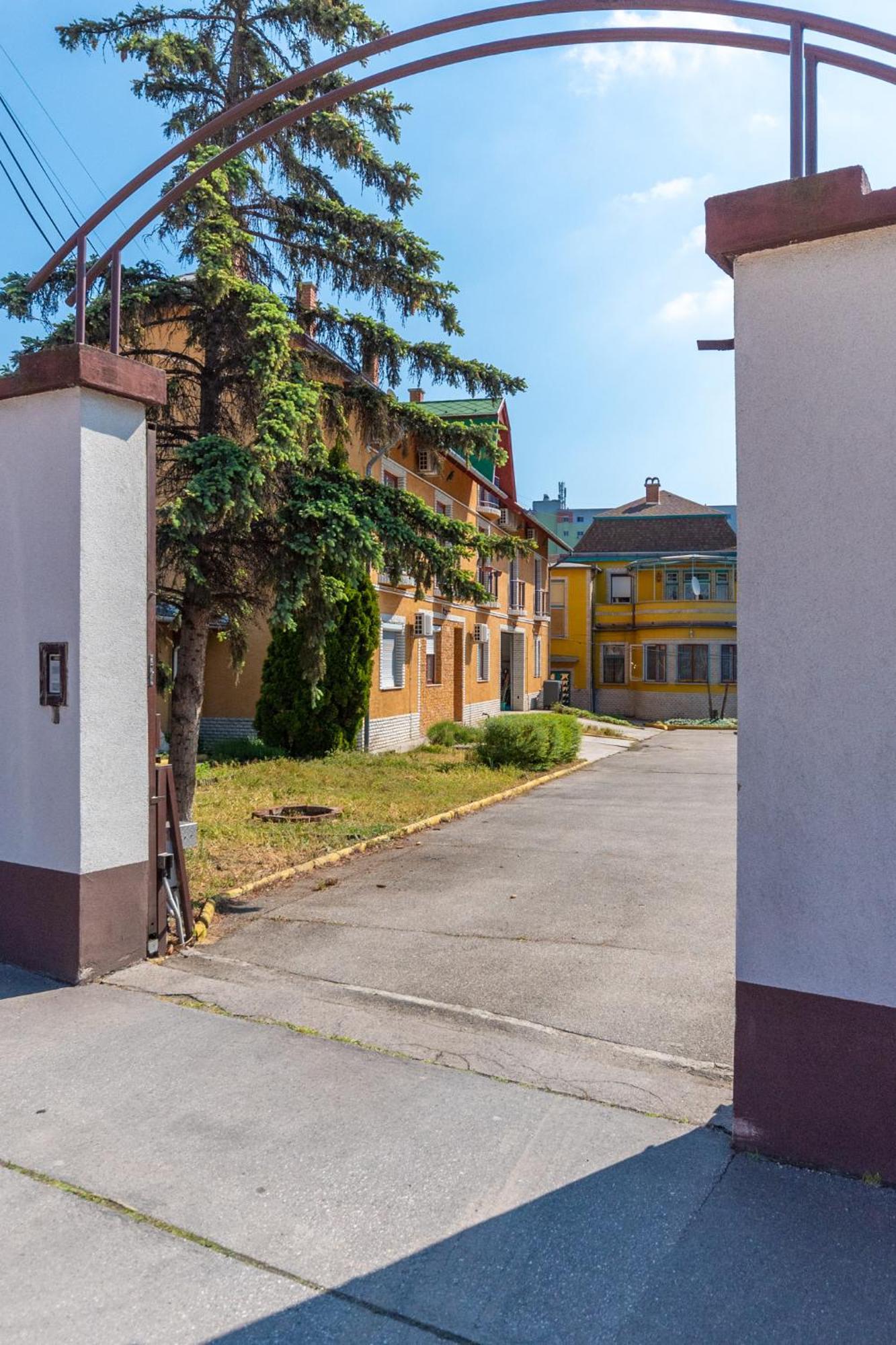 R Apartments بودابست المظهر الخارجي الصورة